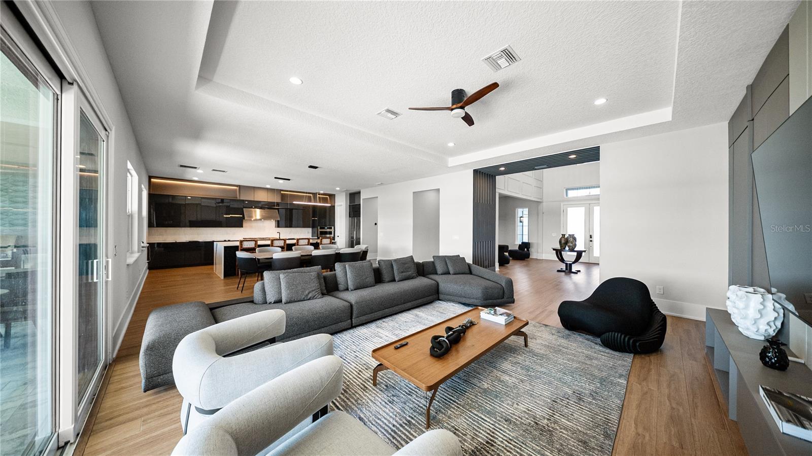 BELLA COLLINA - Residential