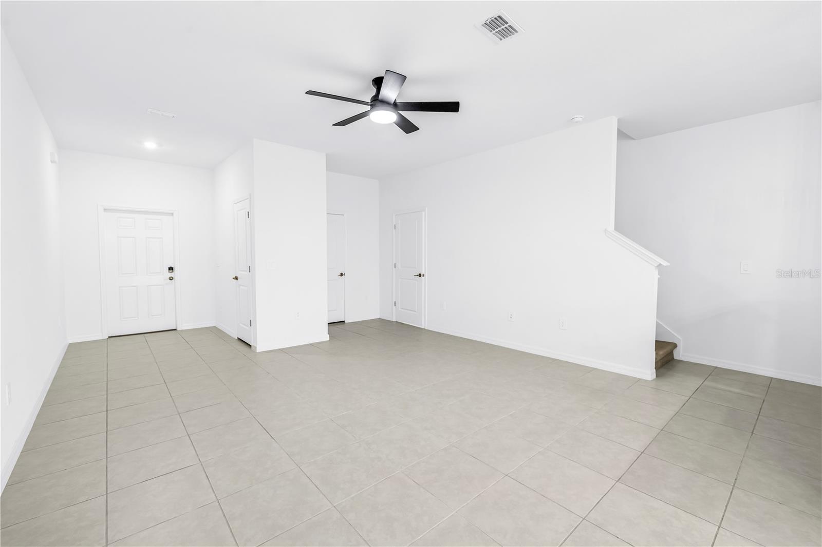 PARRISH LKS PH IIB1 & IIB2 - Residential Lease