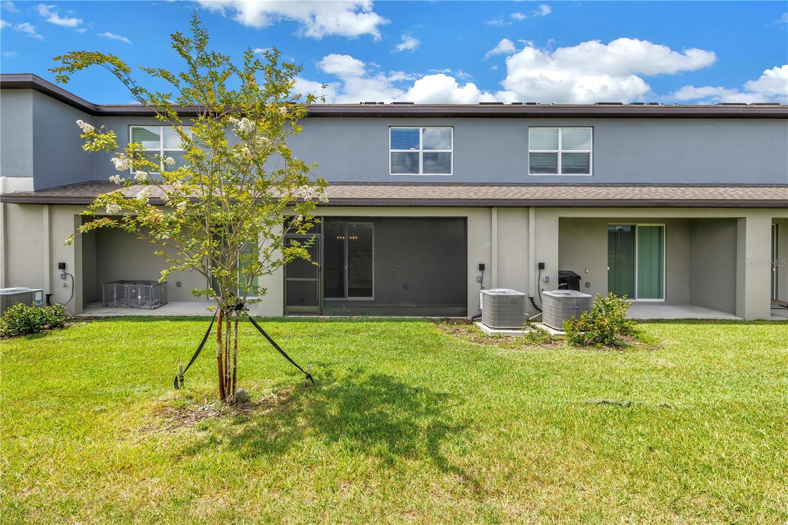 PARRISH LKS PH IIB1 & IIB2 - Residential Lease