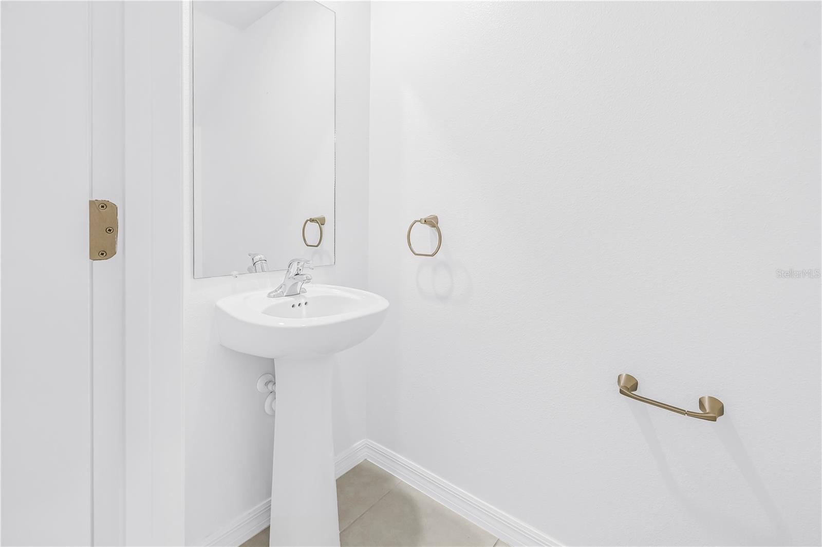 PARRISH LKS PH IIB1 & IIB2 - Residential Lease
