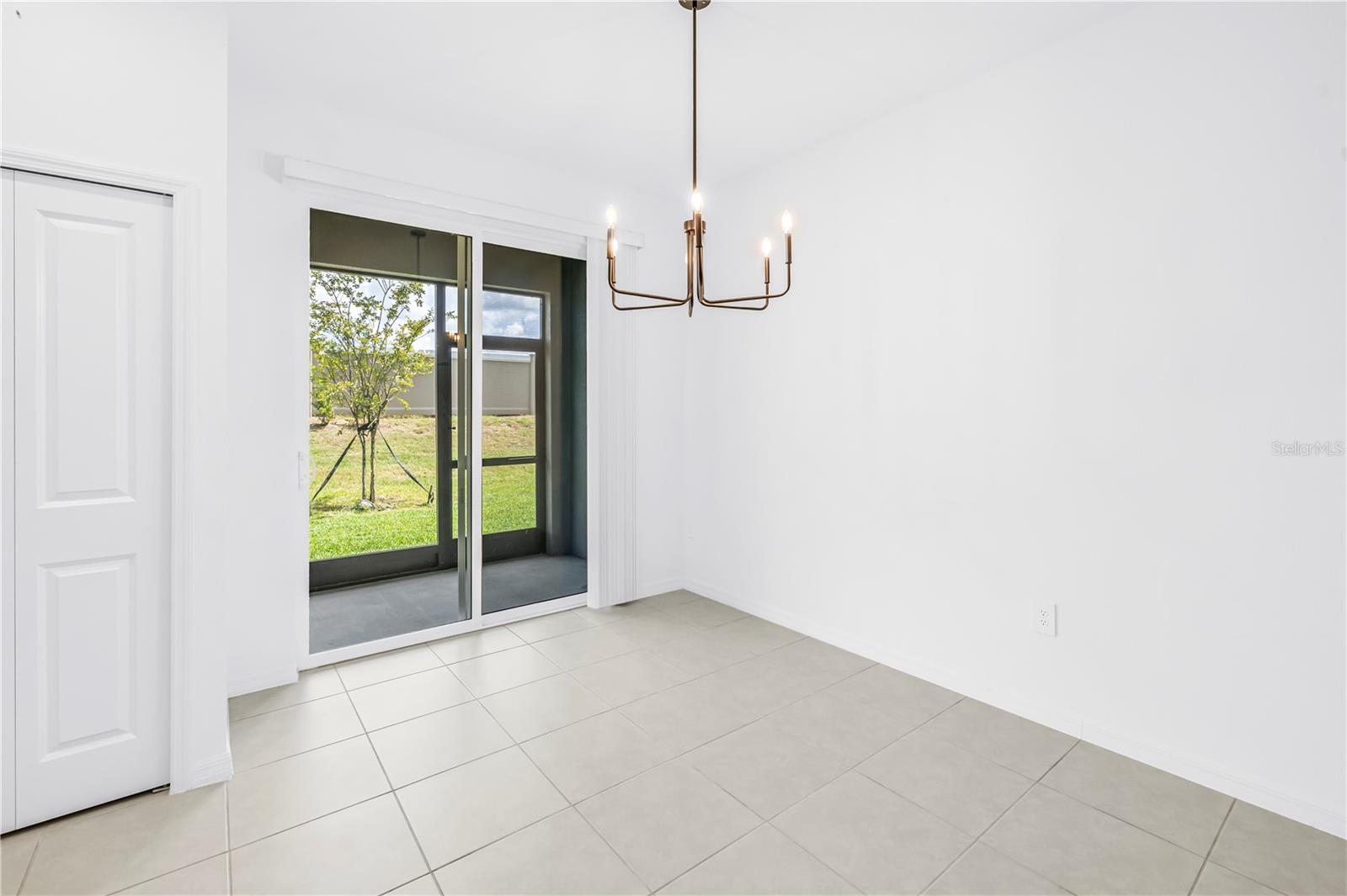 PARRISH LKS PH IIB1 & IIB2 - Residential Lease