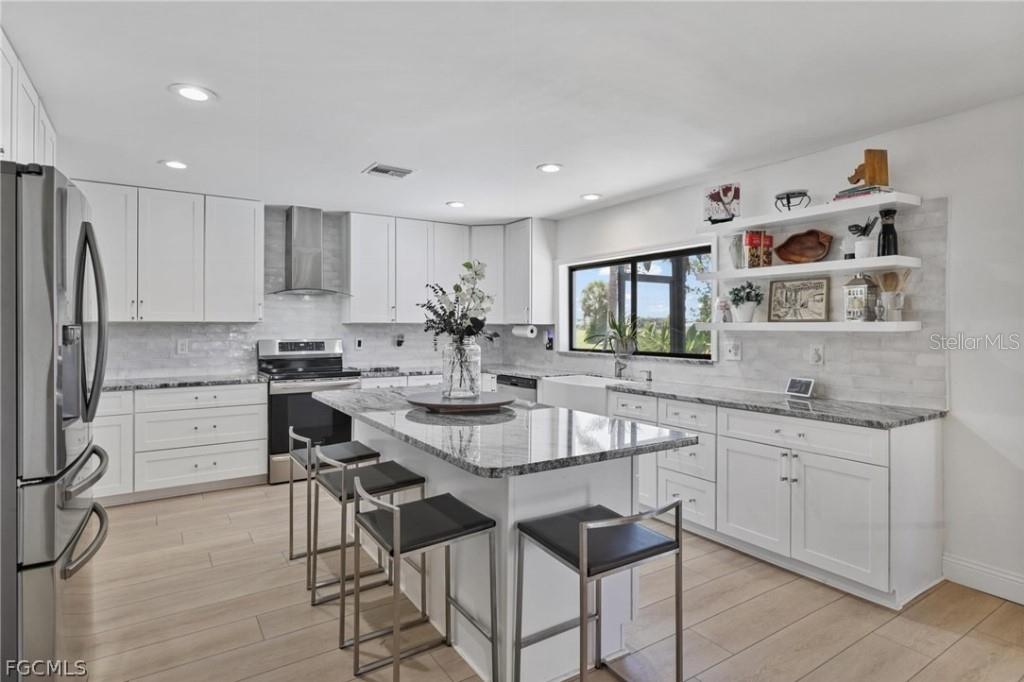 PUNTA GORDA ISLES SEC 21 - Residential
