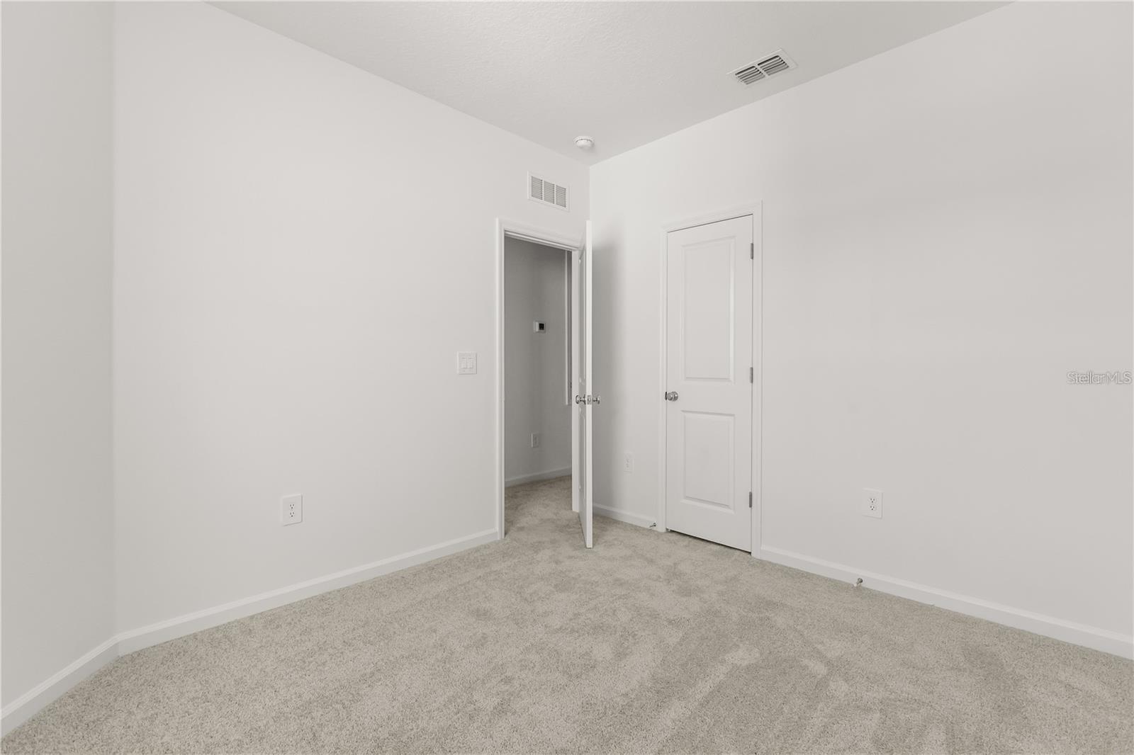 BRENTWOOD TWNHMS - Residential Lease