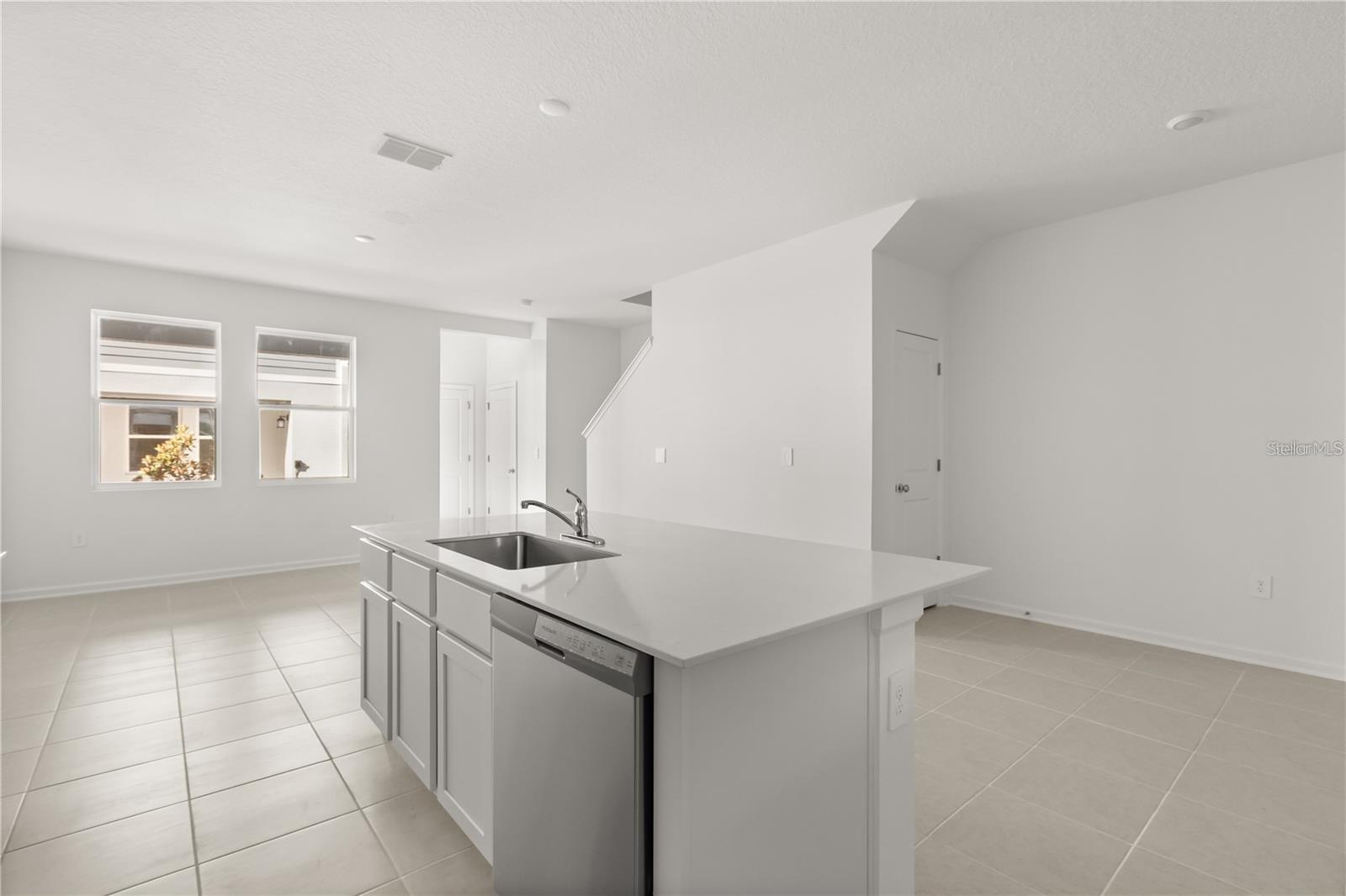 BRENTWOOD TWNHMS - Residential Lease