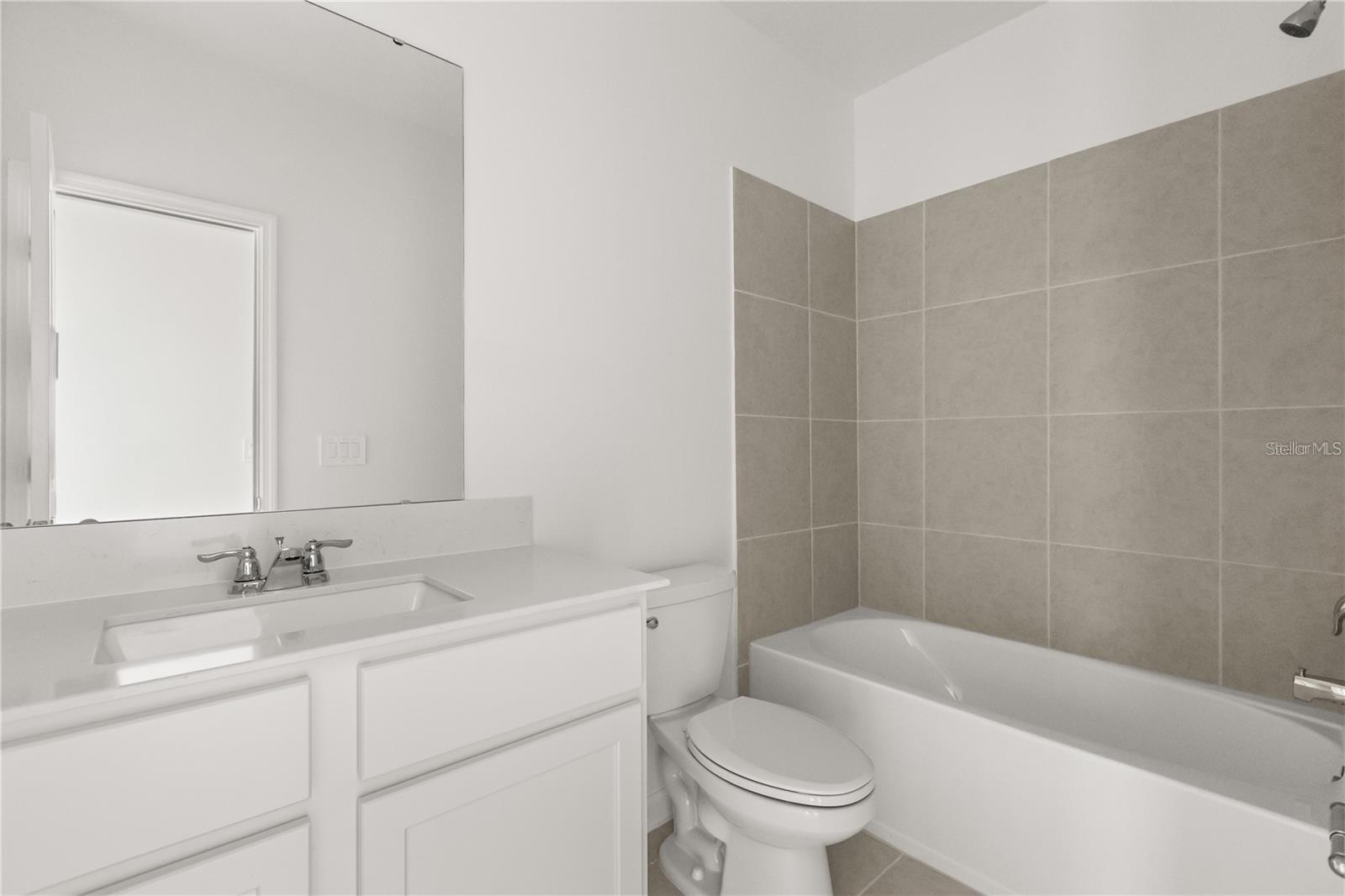 BRENTWOOD TWNHMS - Residential Lease