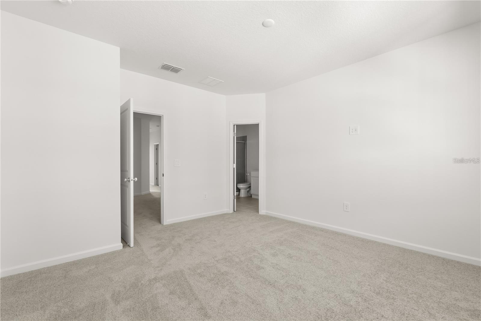 BRENTWOOD TWNHMS - Residential Lease