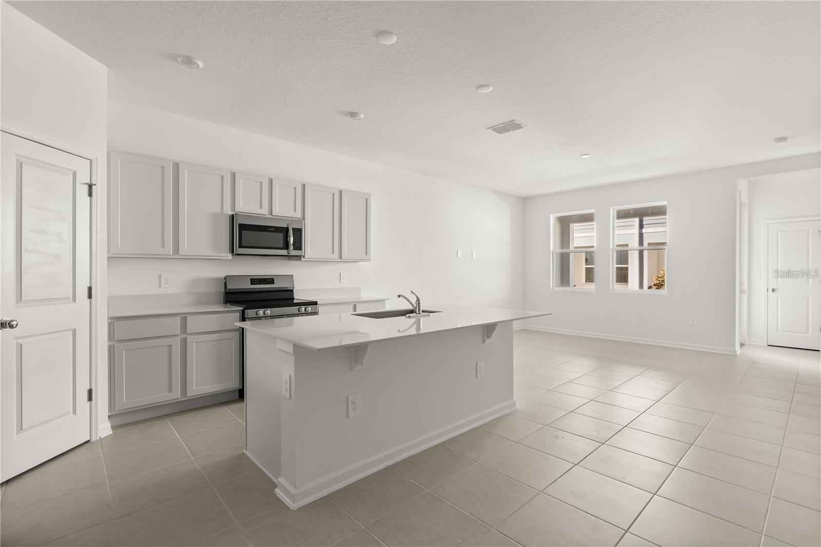 BRENTWOOD TWNHMS - Residential Lease