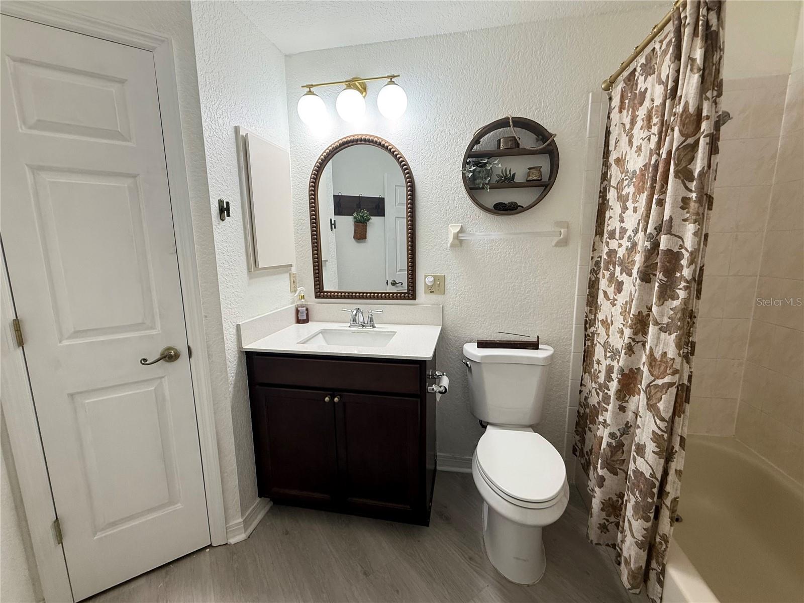 ROLLING RANCH ESTATE - Residential