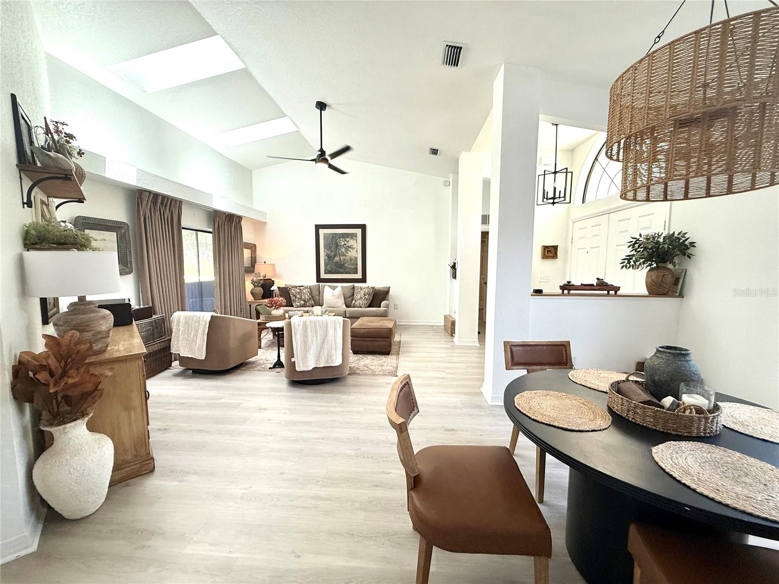 ROLLING RANCH ESTATE - Residential