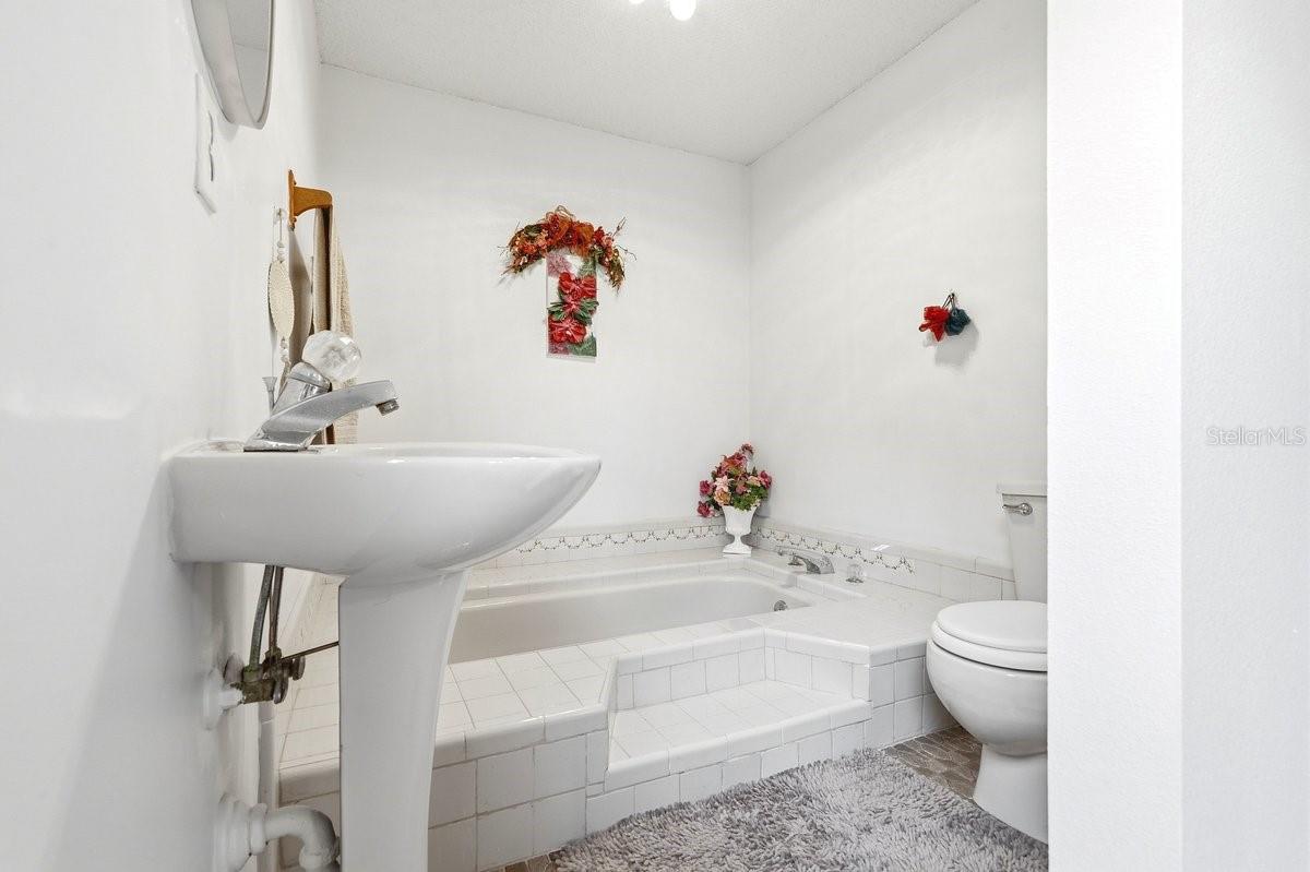 DELTONA LAKES UNIT 48 - Residential