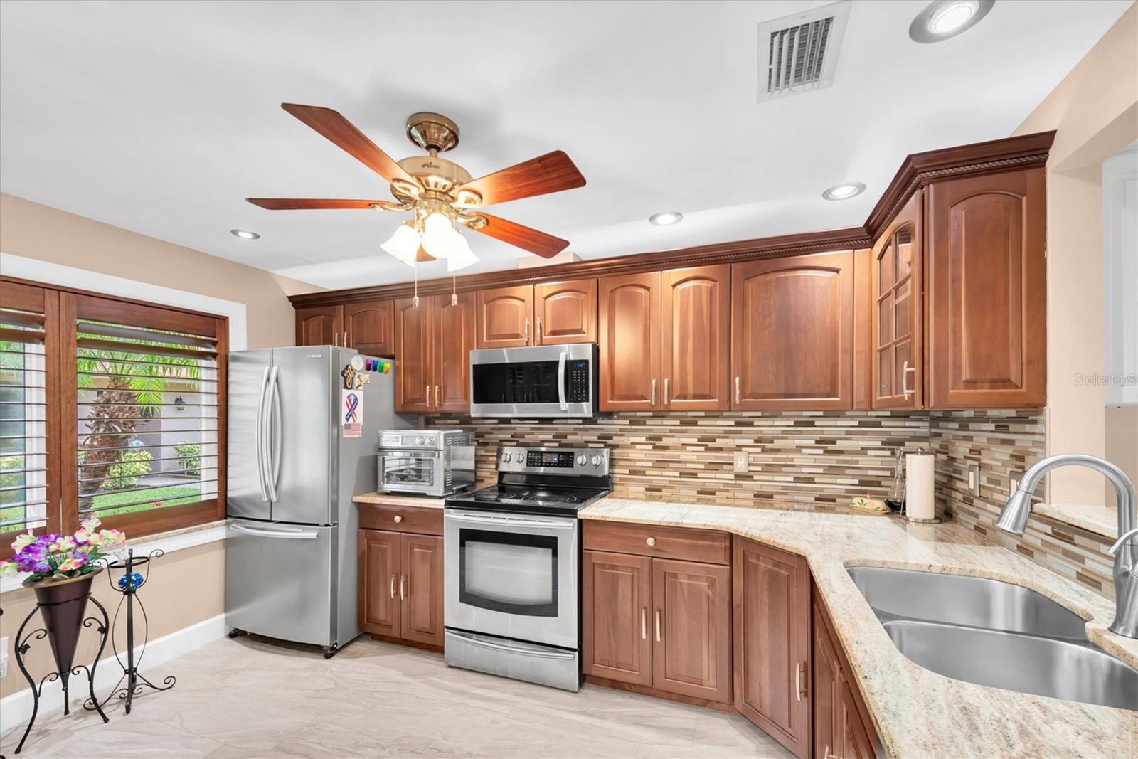 IMPERIAL COVE 10 - Residential