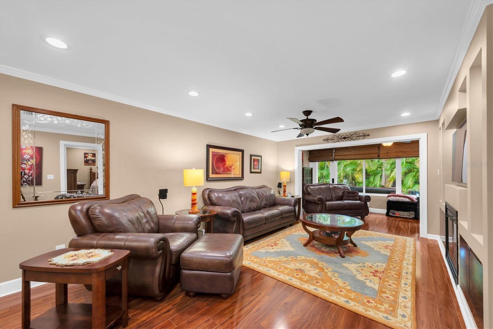 IMPERIAL COVE 10 - Residential