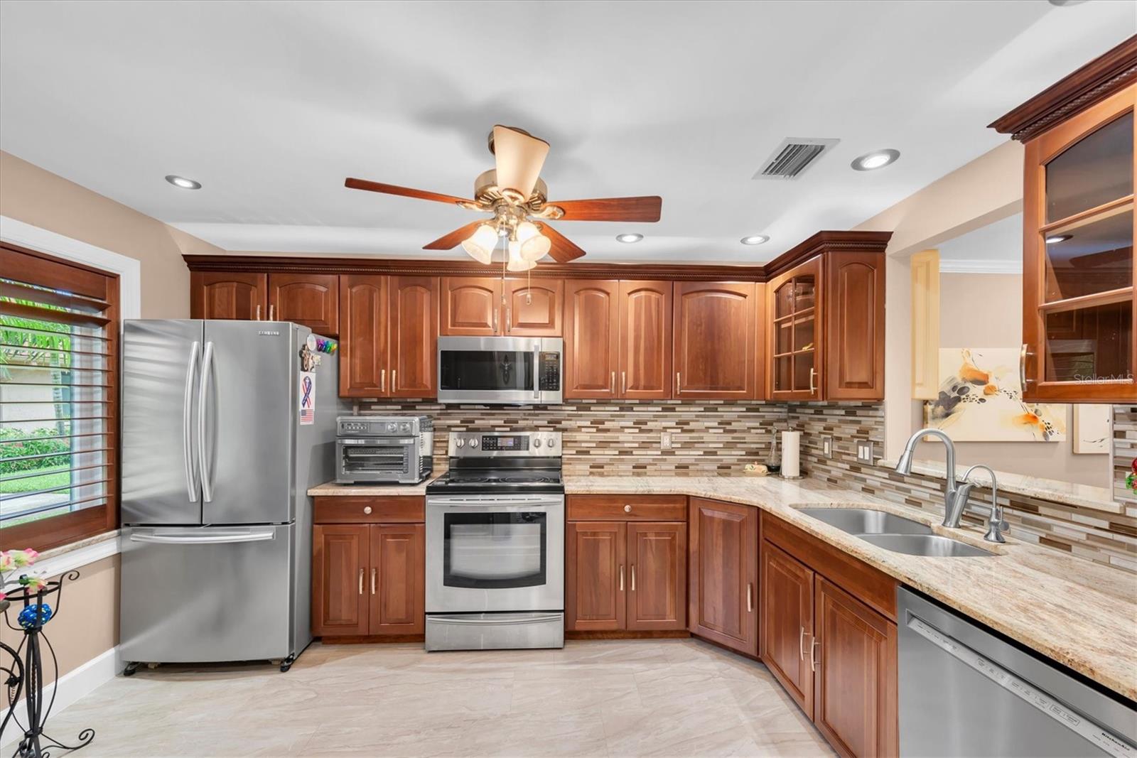 IMPERIAL COVE 10 - Residential