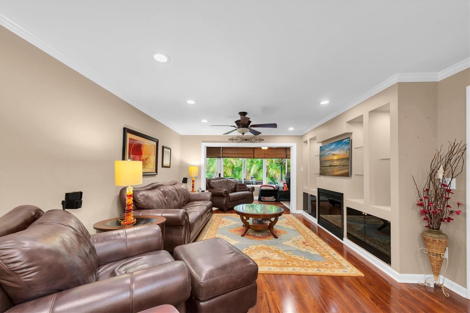 IMPERIAL COVE 10 - Residential