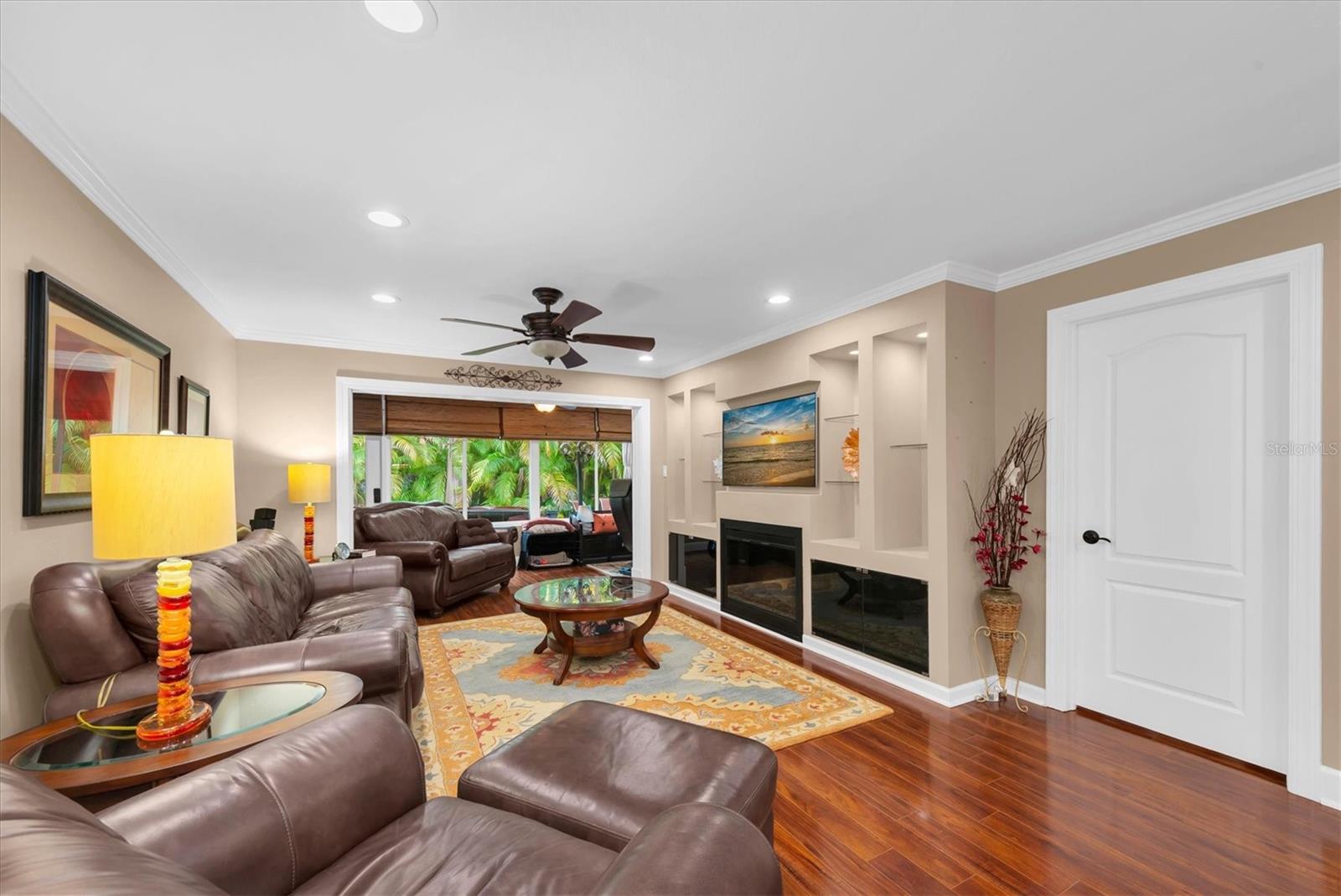 IMPERIAL COVE 10 - Residential