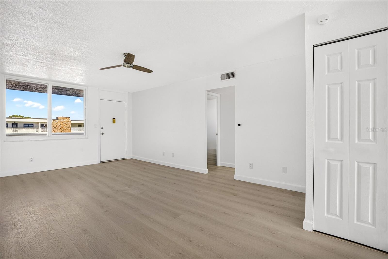 WINSTON PARK NORTHEAST - Residential