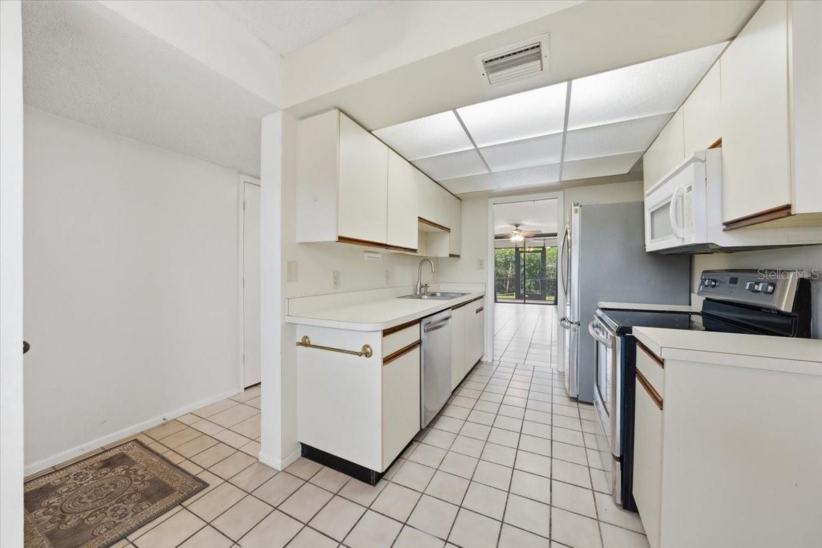 PASADENA COVE CONDO - Residential