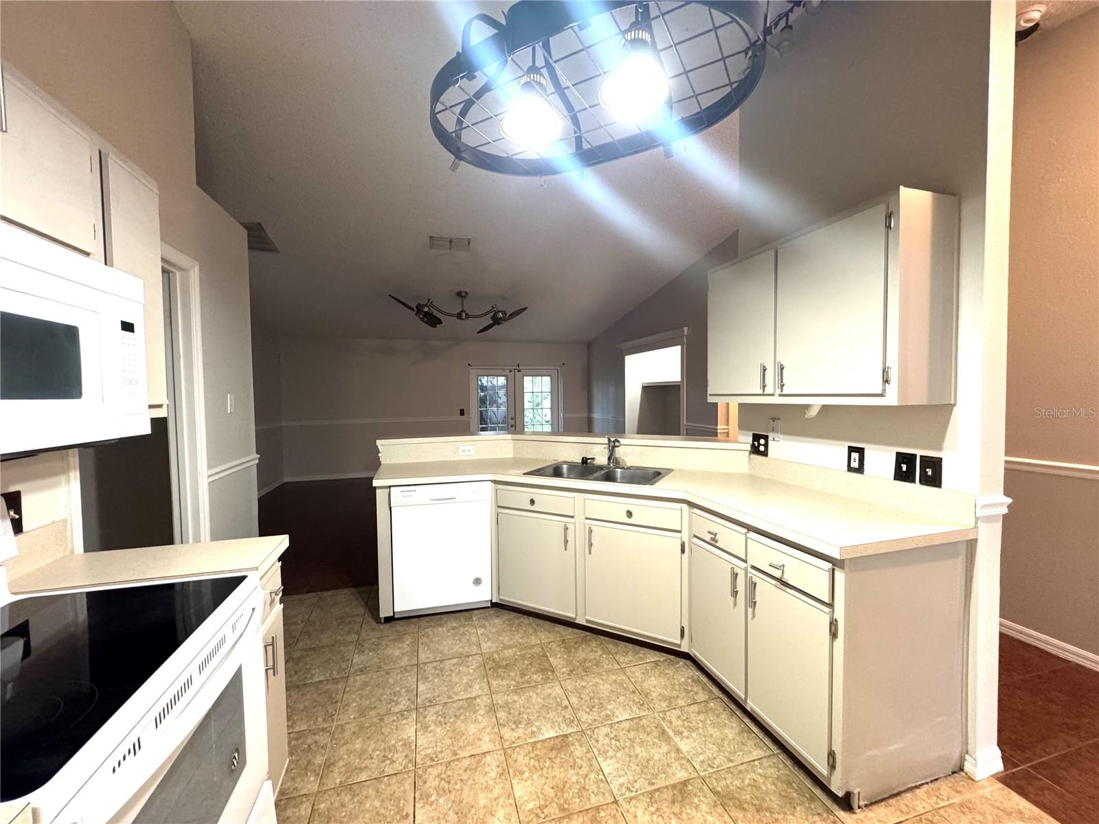DELTONA LAKES UNIT 32 - Residential