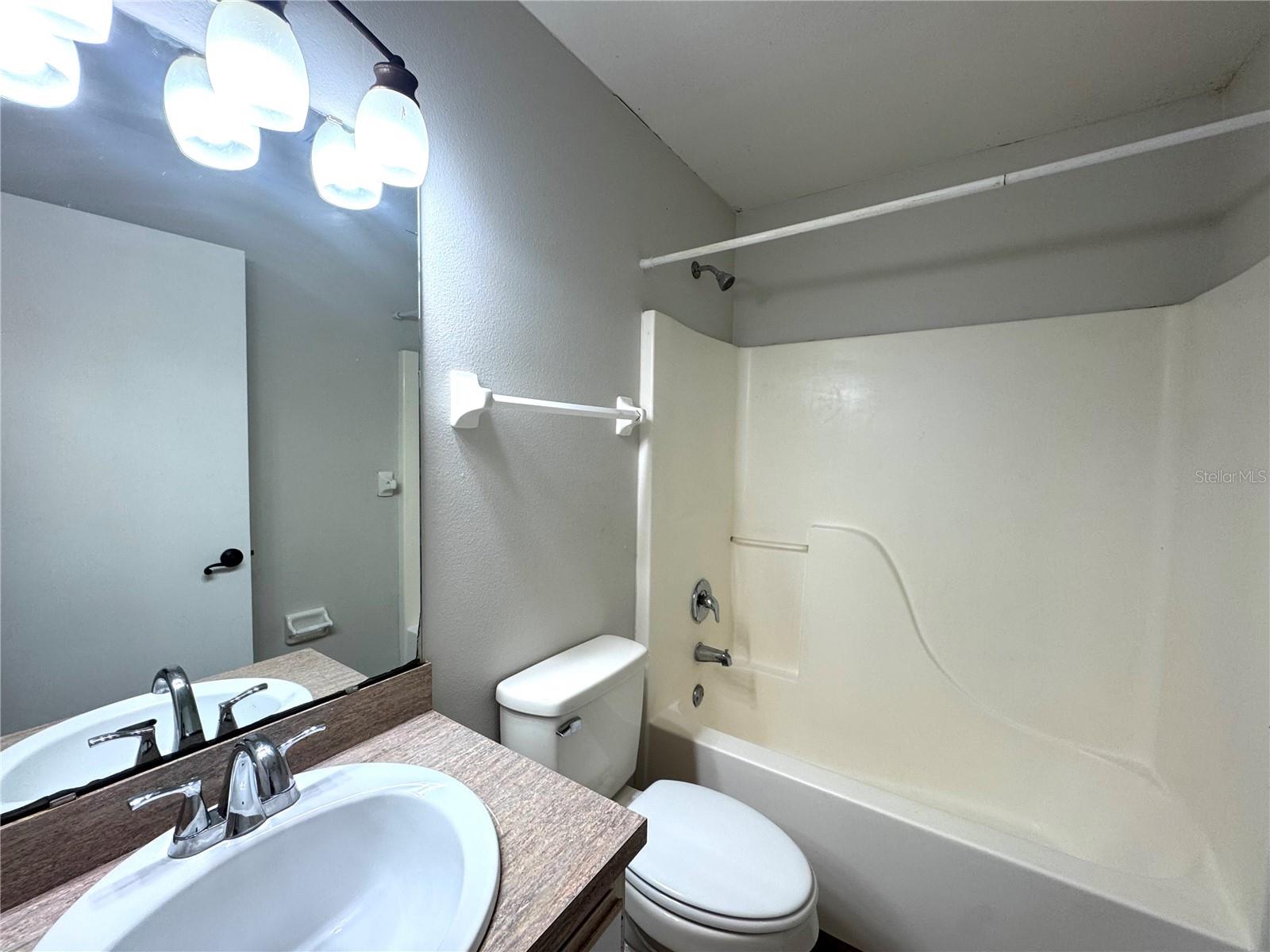 DELTONA LAKES UNIT 32 - Residential