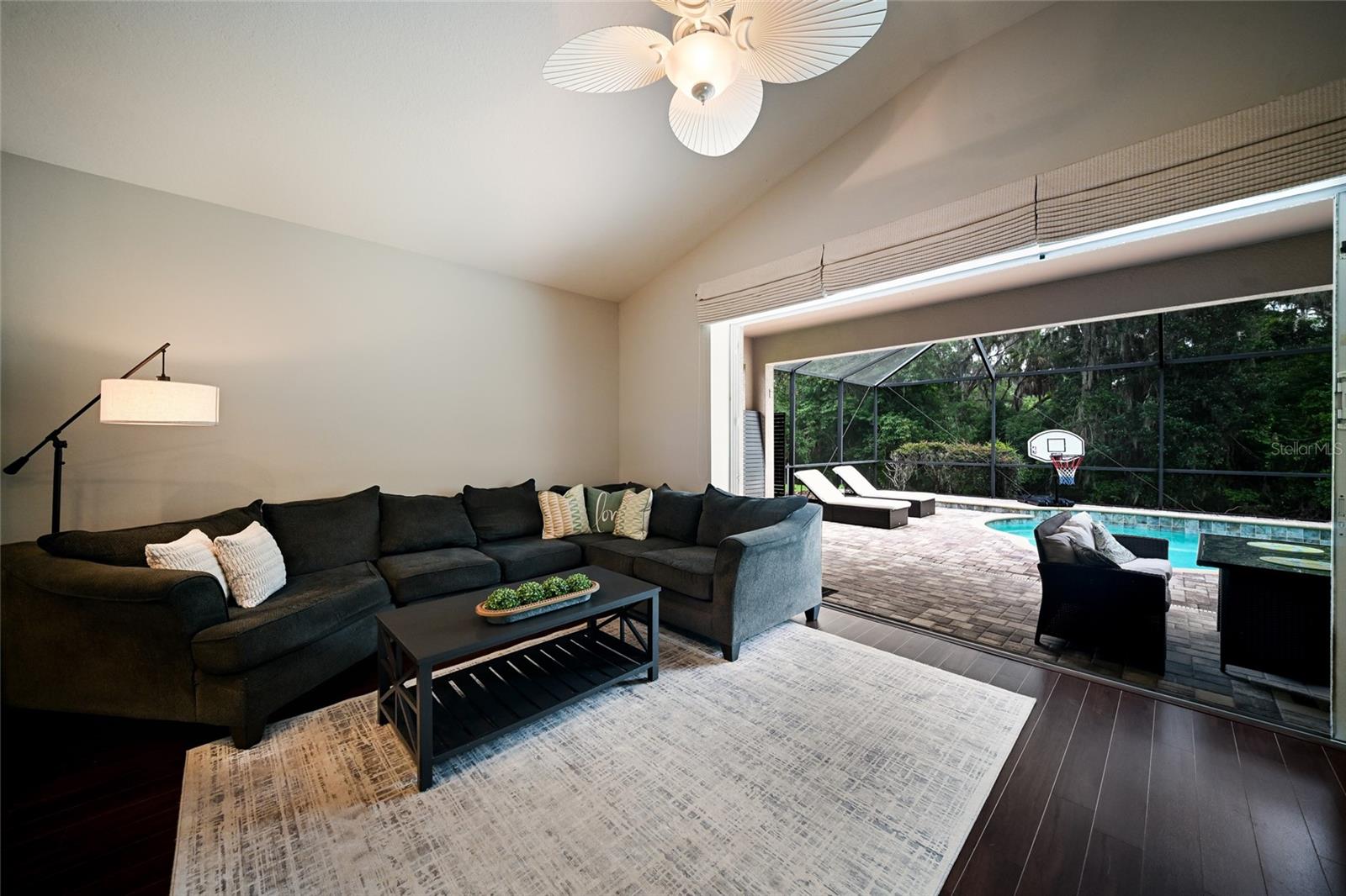 CHANNING PARK - Residential