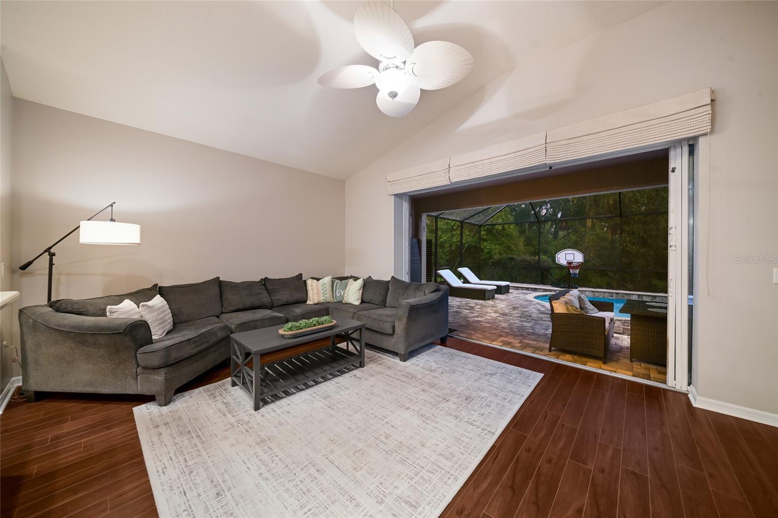 CHANNING PARK - Residential