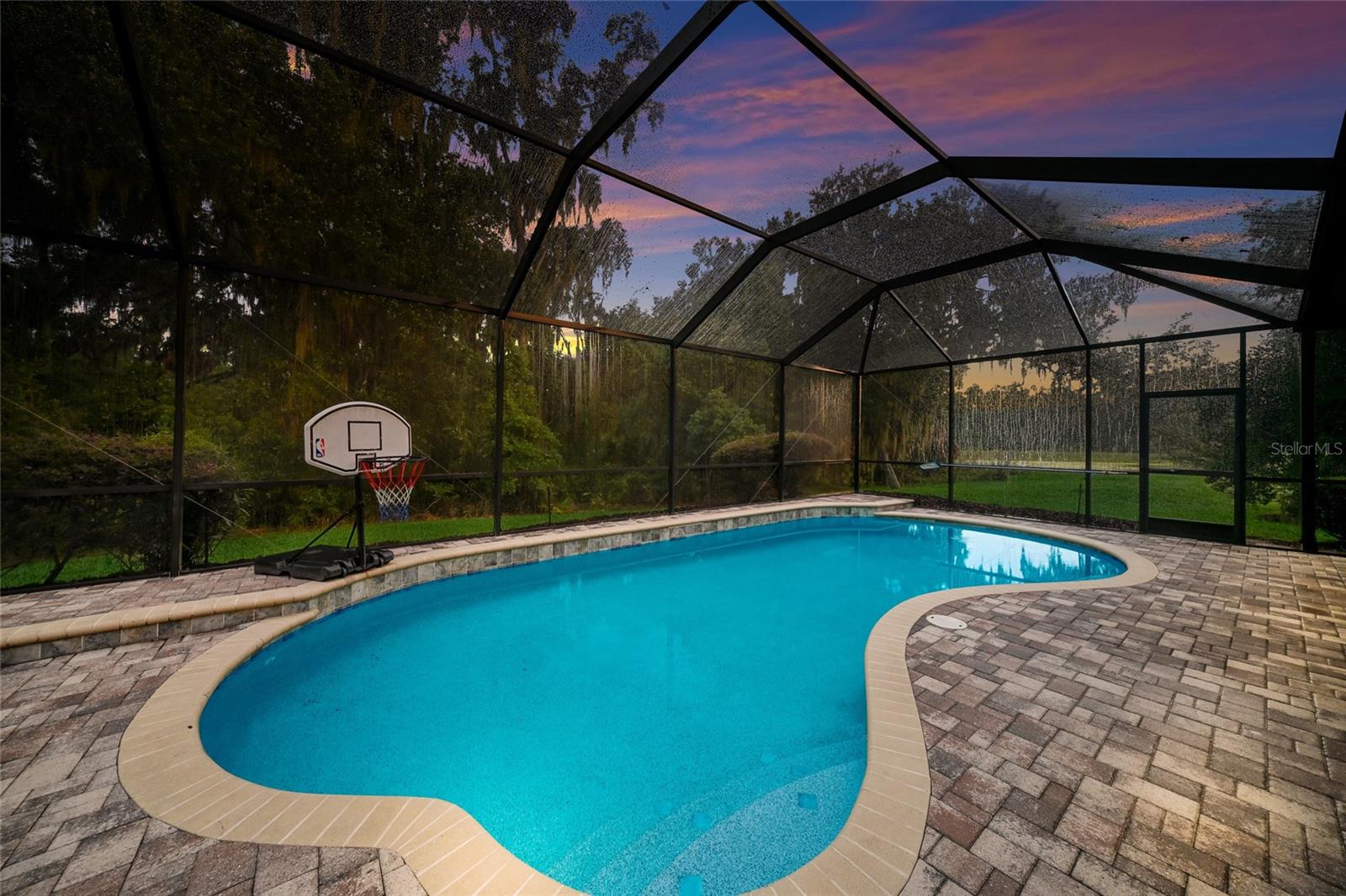 CHANNING PARK - Residential