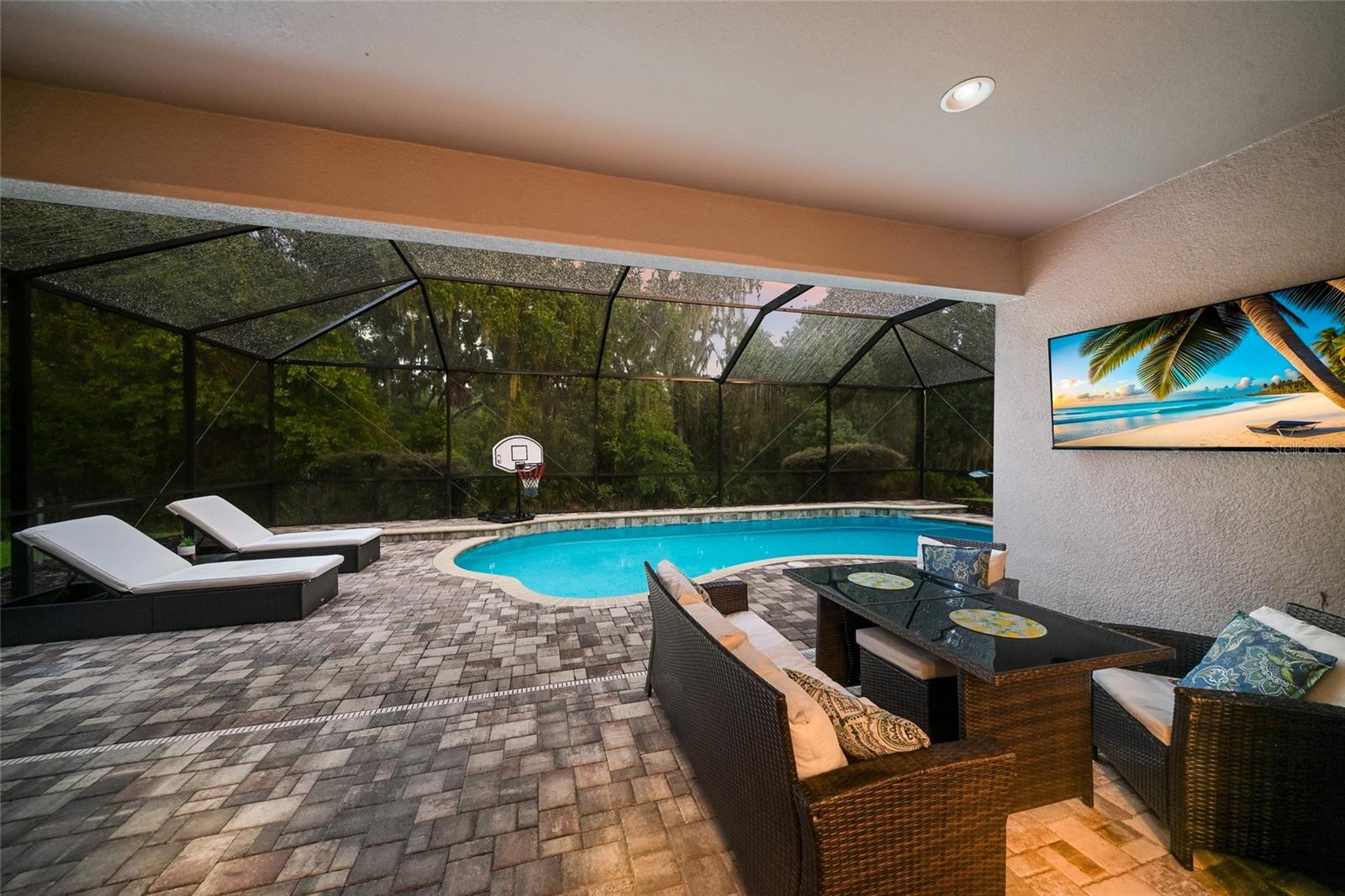 CHANNING PARK - Residential