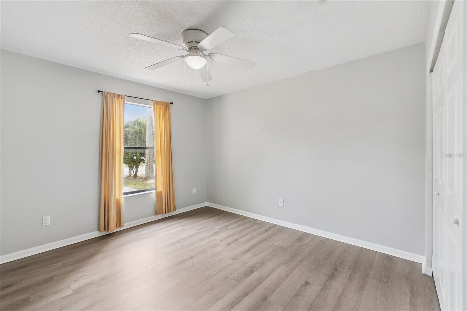 BLECKS BLKS 150 & 160 - Residential