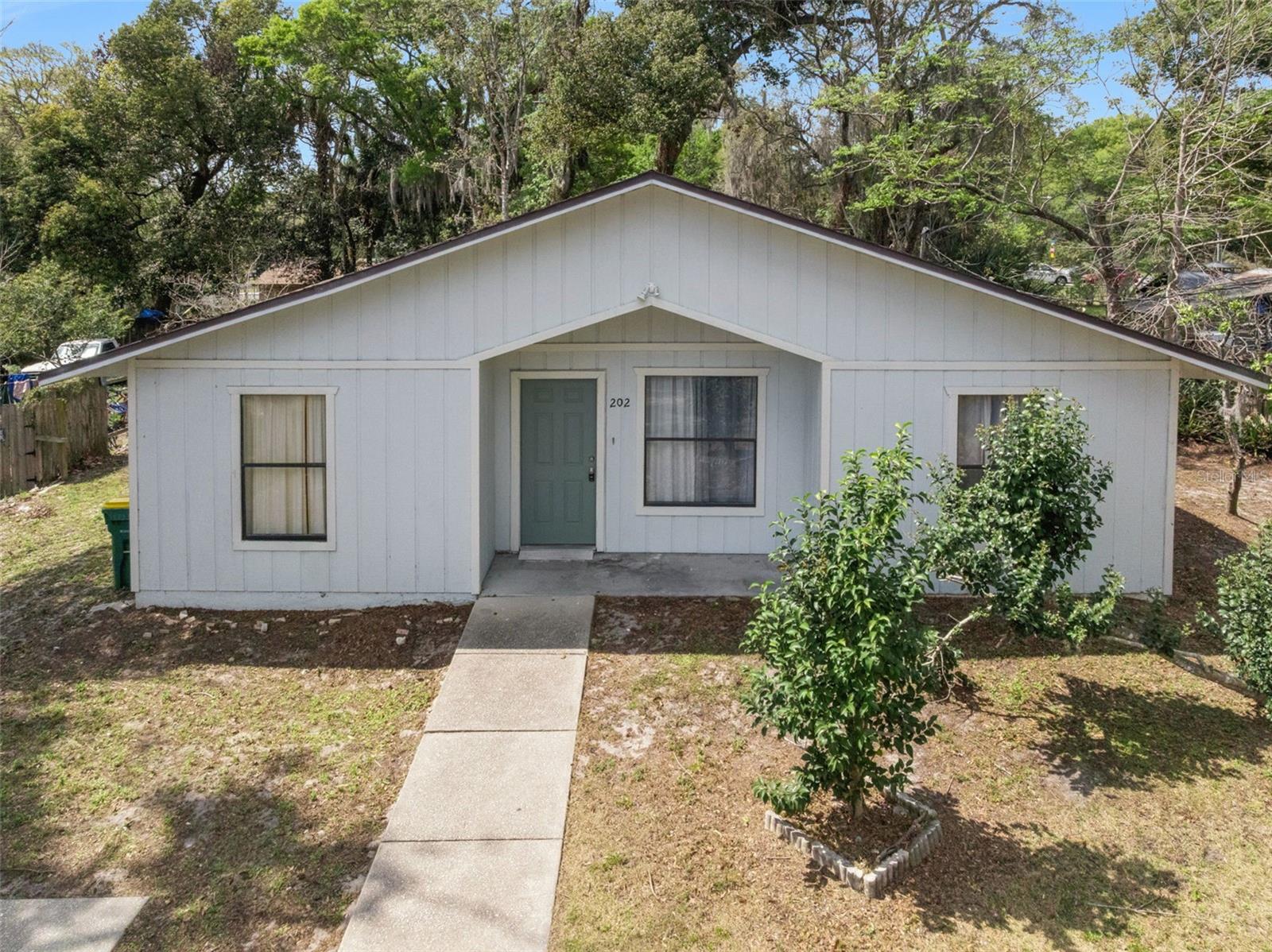 BLECKS BLKS 150 & 160 - Residential
