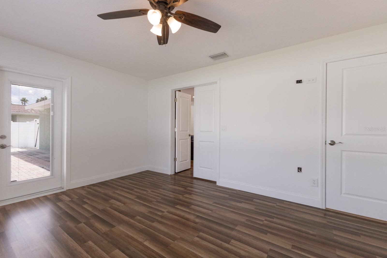 SHANNON PARK - Residential