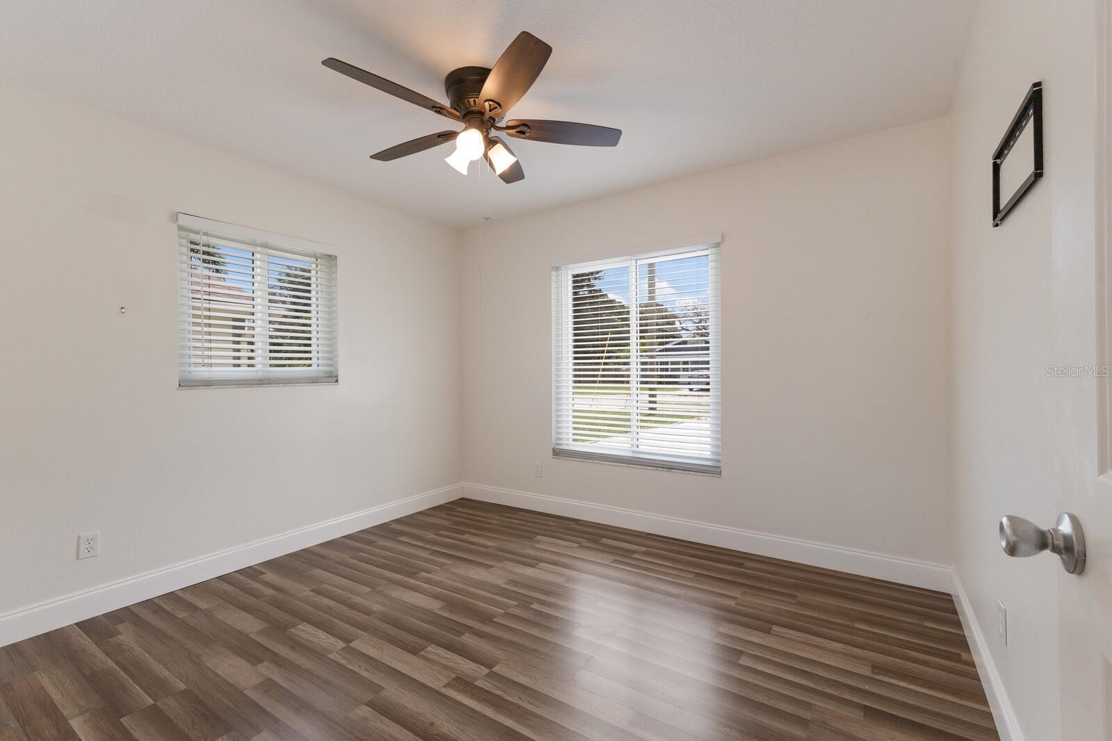 SHANNON PARK - Residential