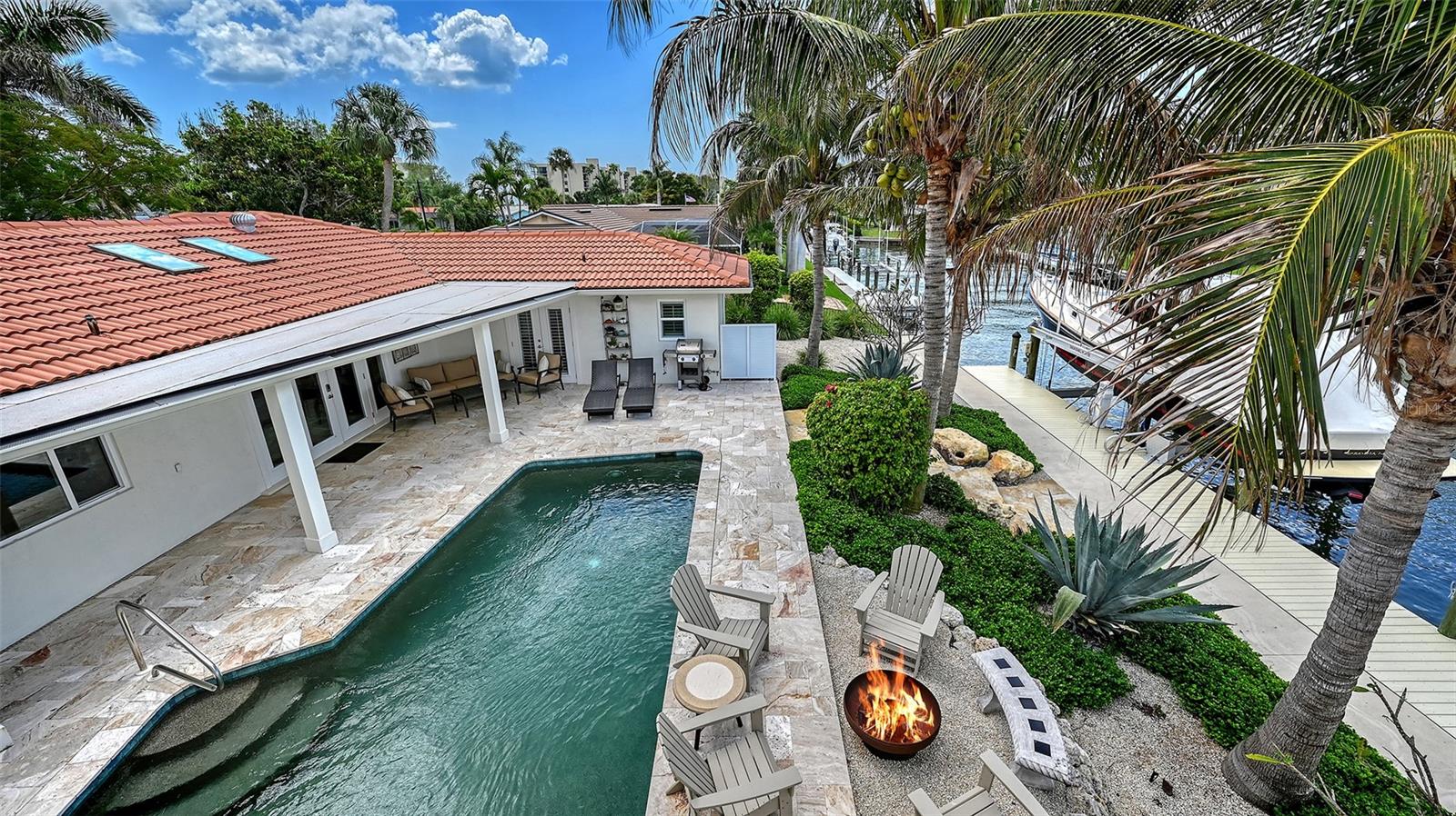 COUNTRY CLUB SHORES SEC 02 - Residential
