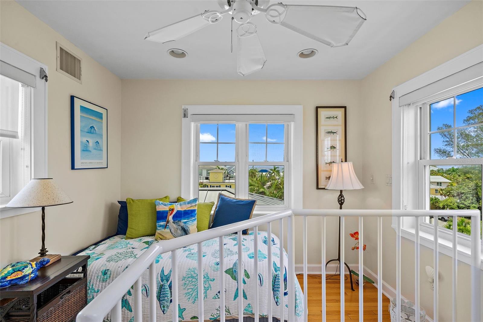 SUNSET PARK ADD REP - Residential