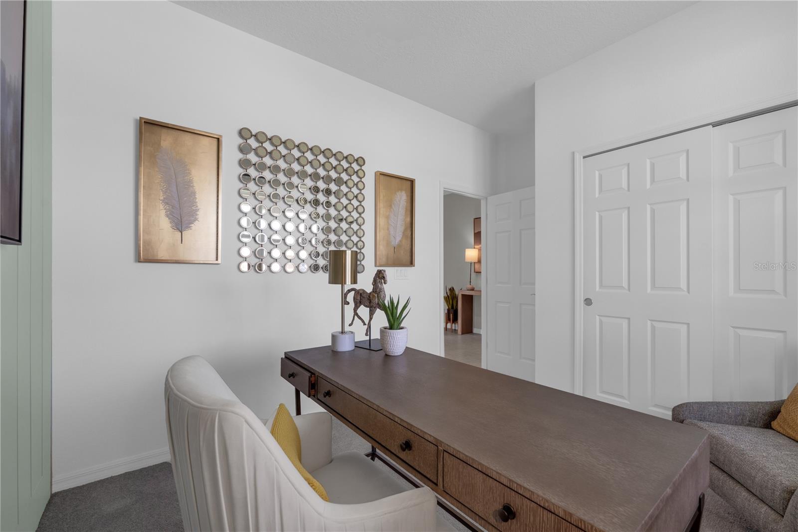 SILVER LAKE POINTE - Residential