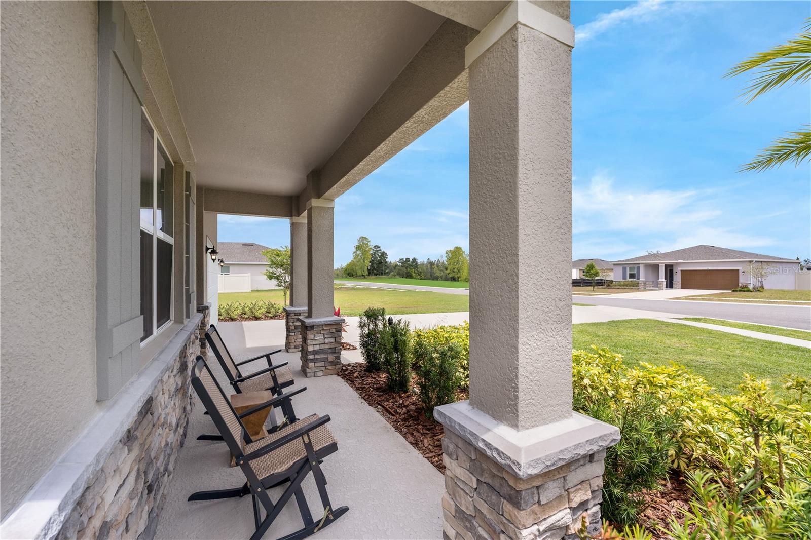 SILVER LAKE POINTE - Residential