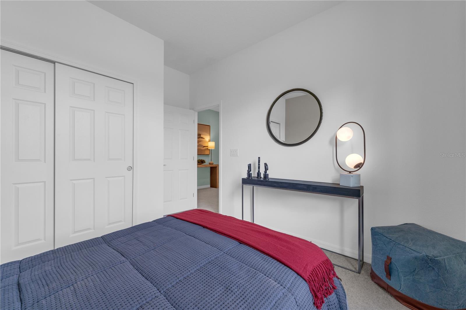 SILVER LAKE POINTE - Residential