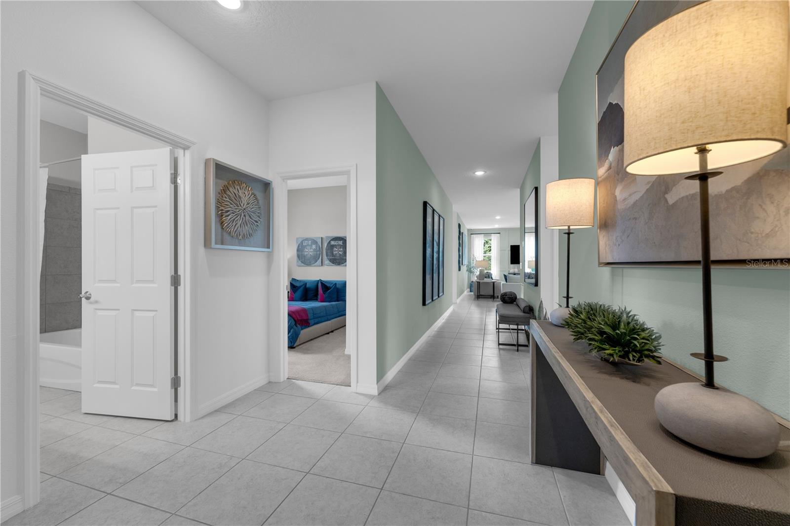SILVER LAKE POINTE - Residential