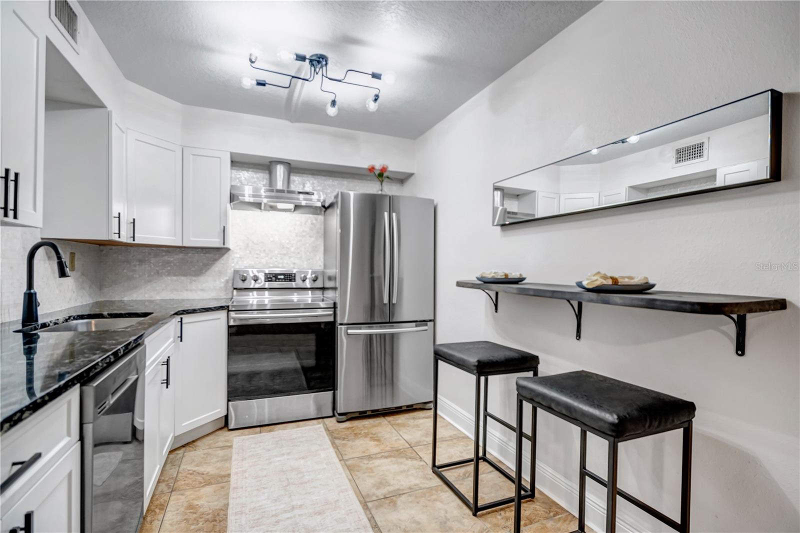BAYSHORE LANDINGS A CONDOMINIU - Residential