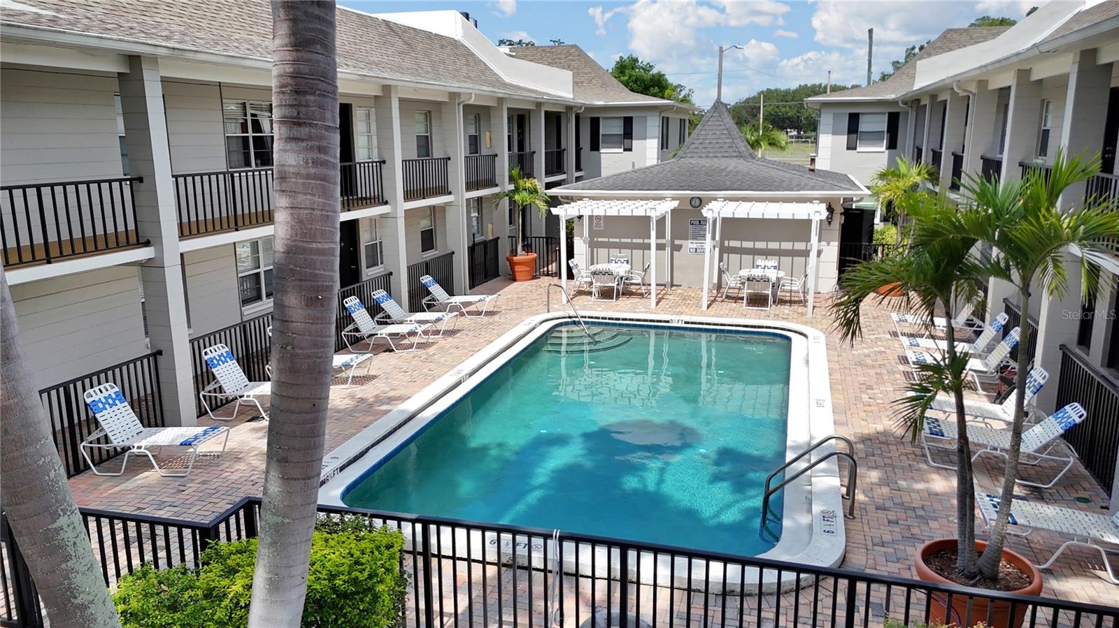 BAYSHORE LANDINGS A CONDOMINIU - Residential