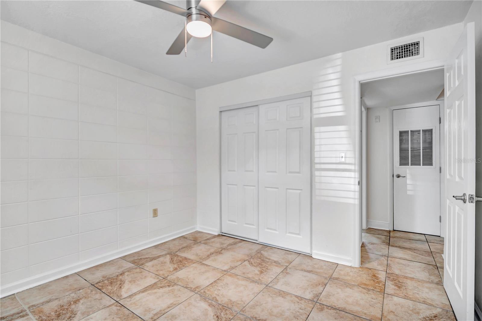 BAYSHORE LANDINGS A CONDOMINIU - Residential