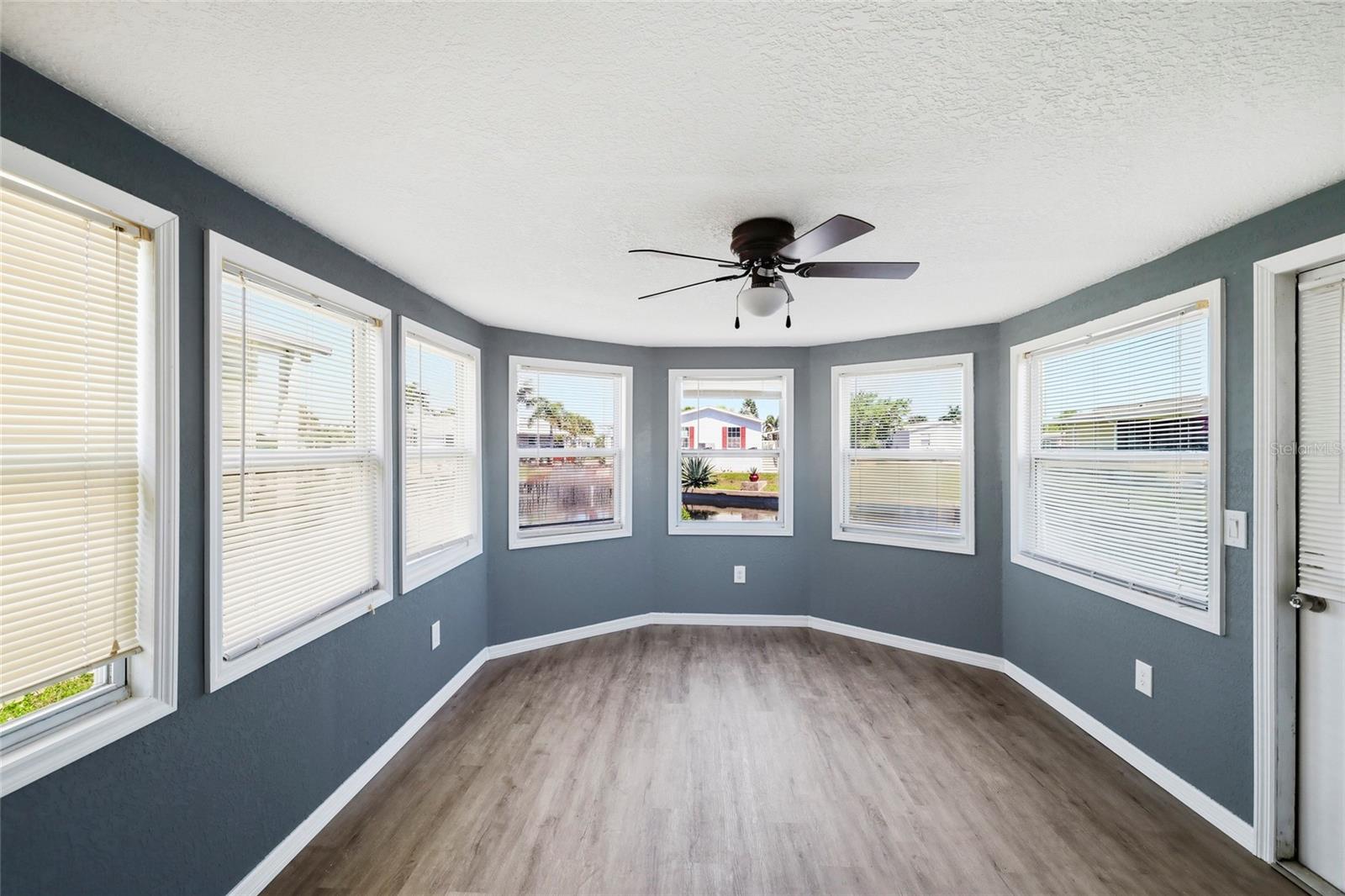 PELICAN HARBOR MOB HOME ESTATES - Residential