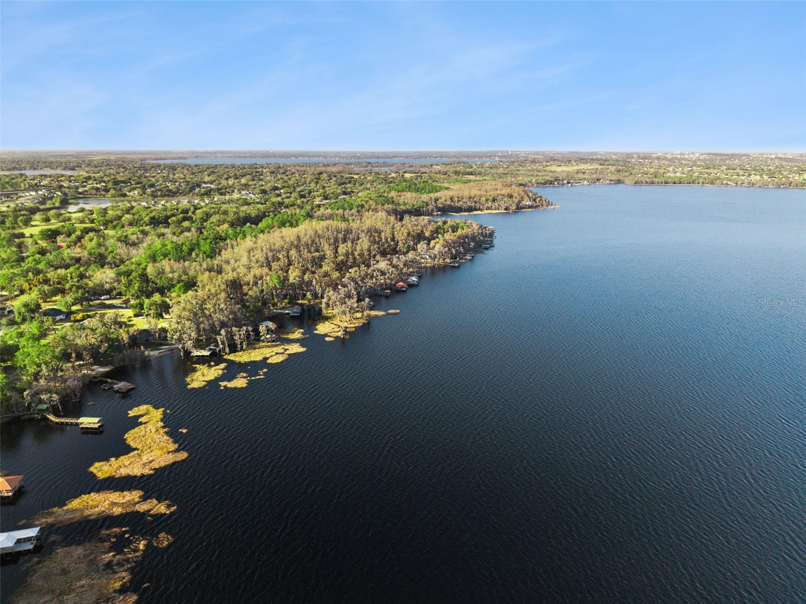 HILLS OF LAKE LOUISA SUB - Residential