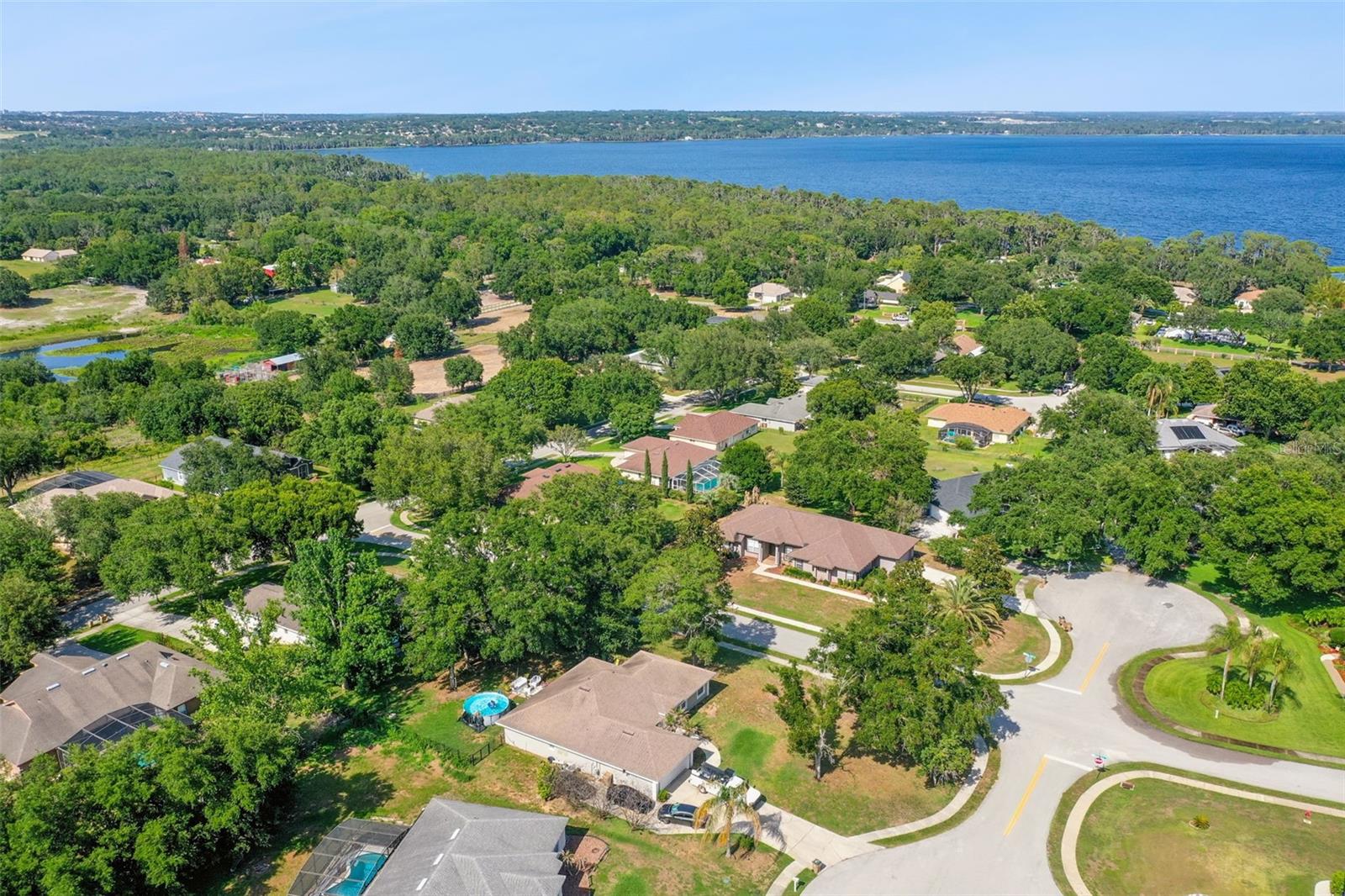 HILLS OF LAKE LOUISA SUB - Residential