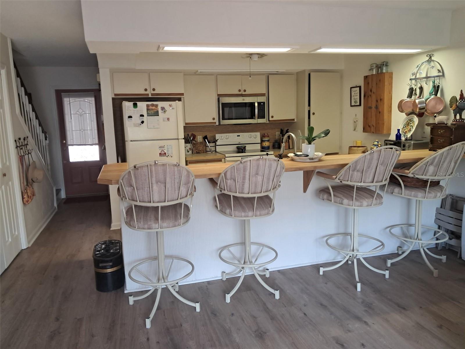 VILLA VERDE SOUTH - Residential