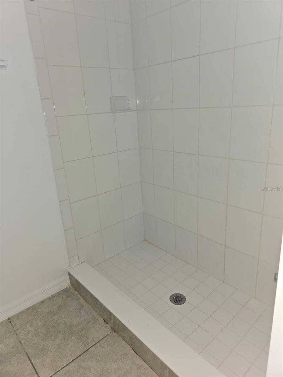 BVL UNIT 1 - Residential Lease