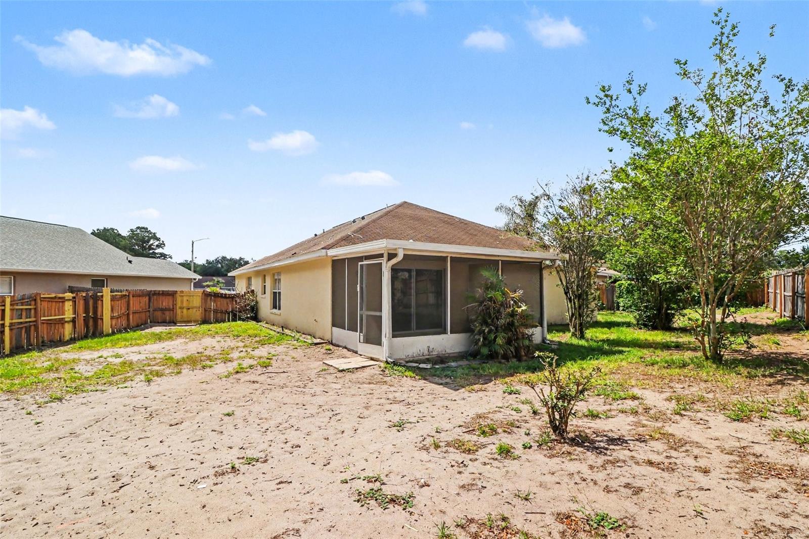 PARK AVE PINES - Residential