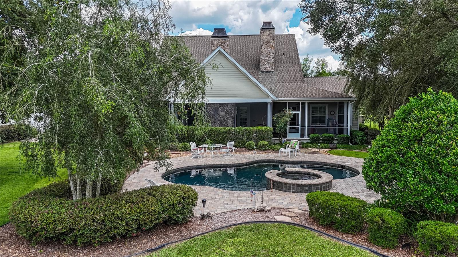 EQUINE ESTATE - Residential