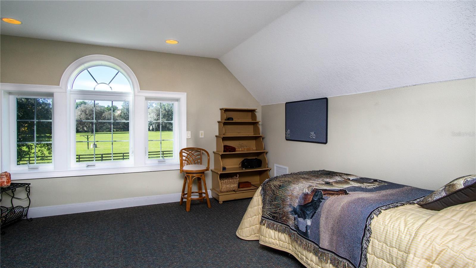 EQUINE ESTATE - Residential