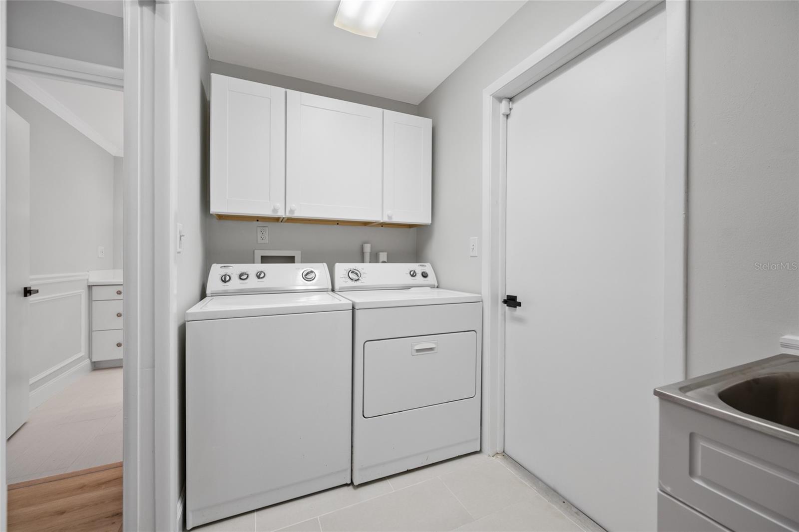 IMPERIAL POINT - Residential