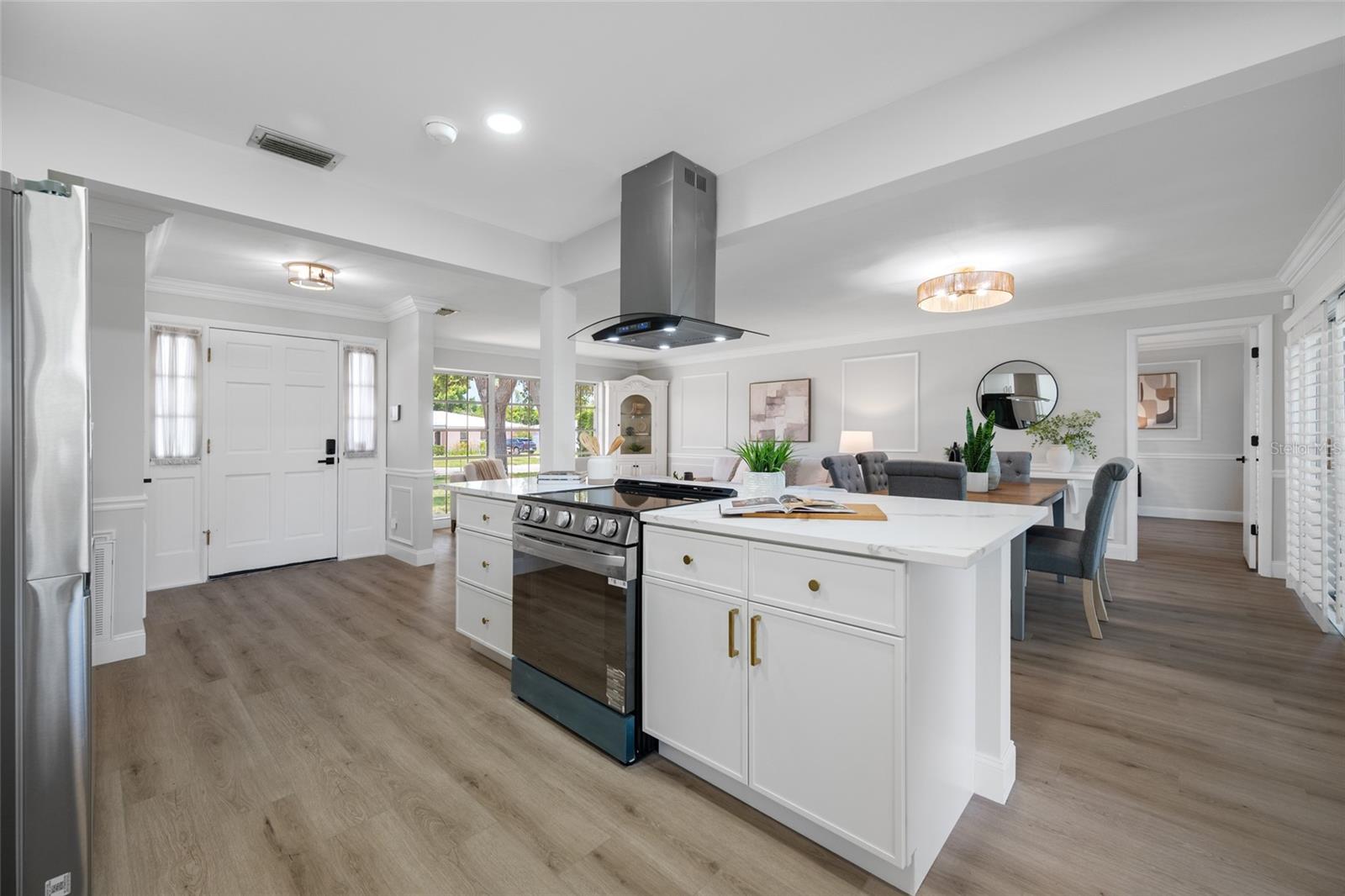 IMPERIAL POINT - Residential